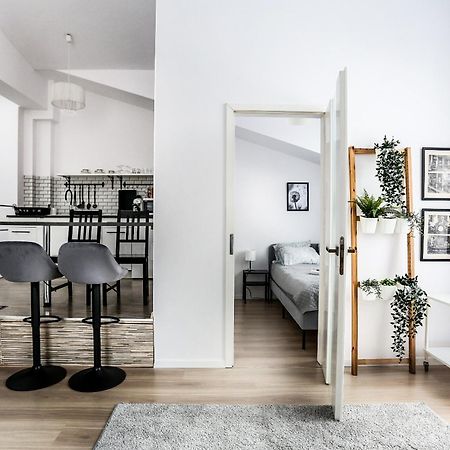 Fully-Furnished Apartment With Air Conditioning For Families, Cracow Old Town Красков Екстериор снимка